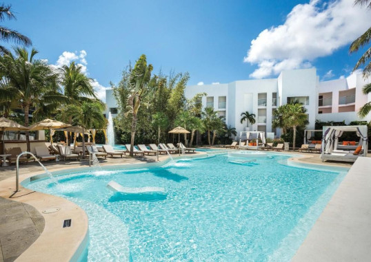 SUNSCAPE AKUMAL BEACH RESORT & SPA 2