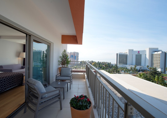 AKRA V HOTEL 33