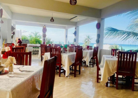 SEA CREST HOTEL 11