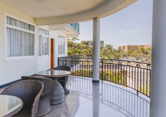 SEA CREST HOTEL 13