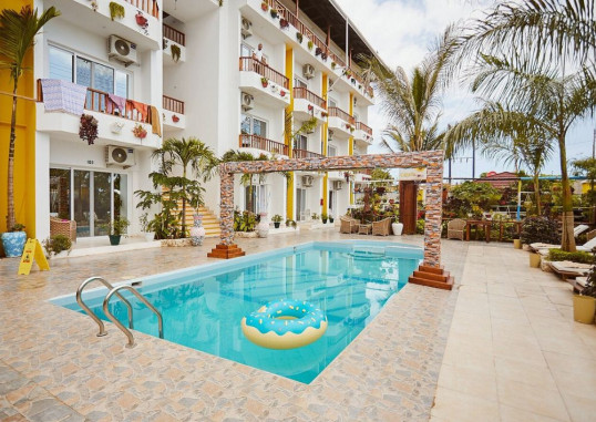 CANARY HOTEL & SPA 2