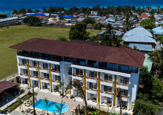 GOLDEN NUNGWI HOTEL 1