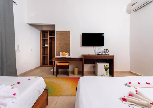 GOLDEN NUNGWI HOTEL 25
