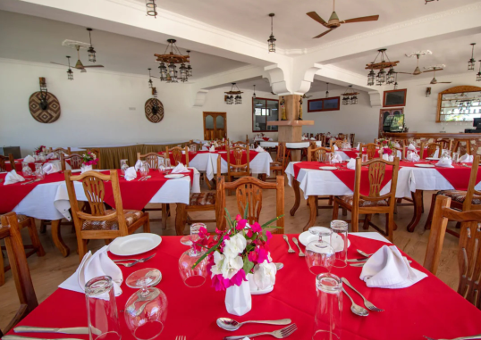 SUNNY PALMS BEACH BUNGALOWS 17