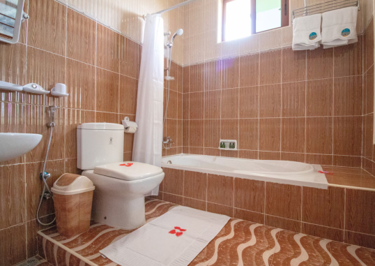 SUNNY PALMS BEACH BUNGALOWS 27