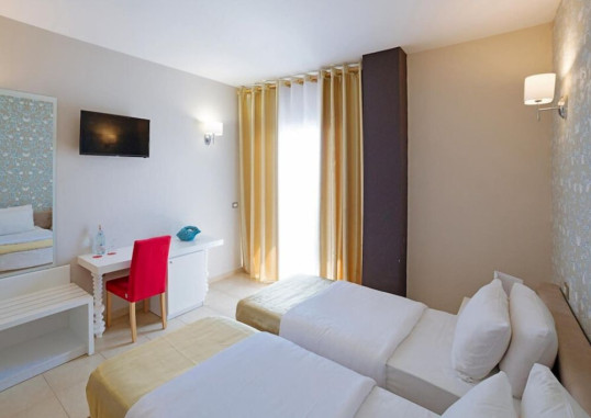 SUN HOTEL DURRES 17