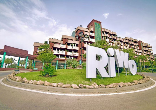 HOLIDAY WORLD RIWO HOTEL 9