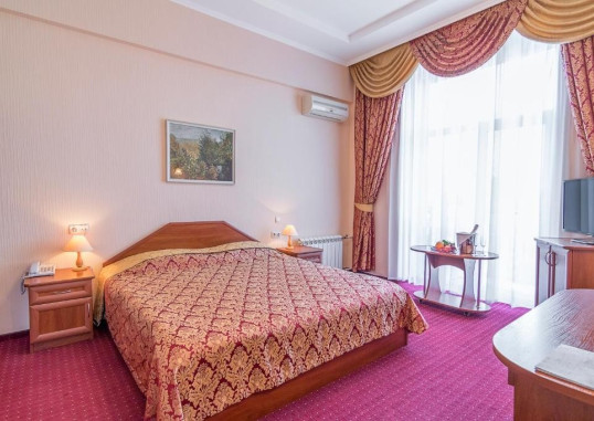 UKRAINE 11