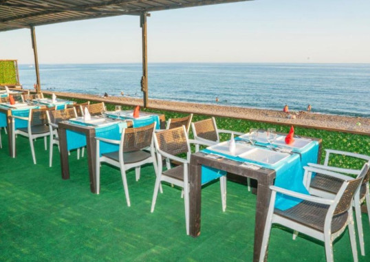 CLUB APERION BEACH 8