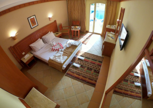 ROMANCE REGENCY CLUB (ADULT ONLY) 26