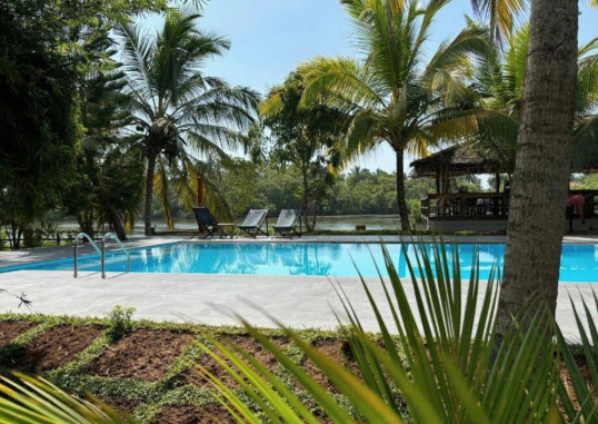 HIDEAWAY LODGE 5