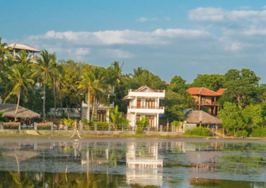 HIDEAWAY LODGE 10