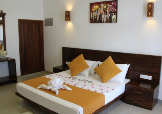 HIDEAWAY LODGE 13