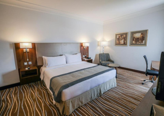 HOLIDAY INN ABU DHABI DOWNTOWN 16