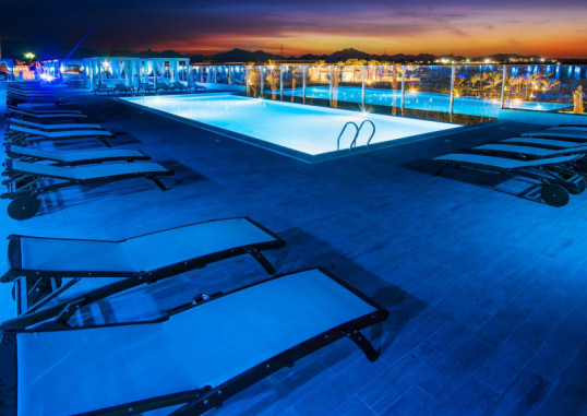 JAZ AQUAVIVA MAKADI BAY 16