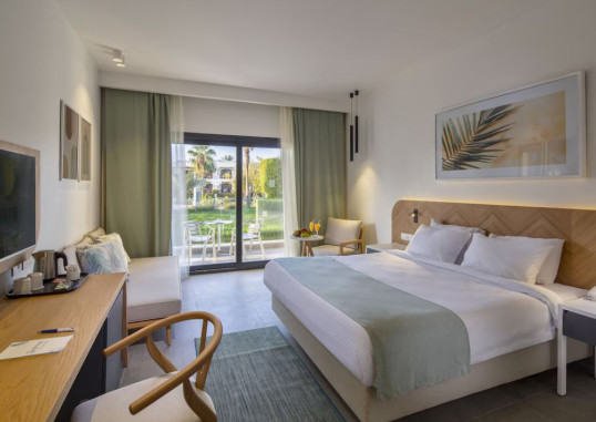 AMPHORAS RESORT 31