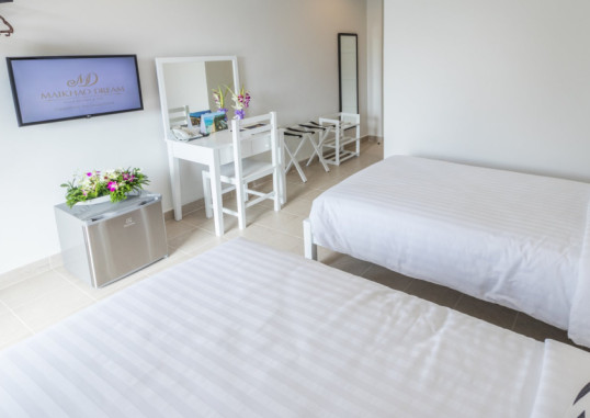MAIKHAO HOTEL 10