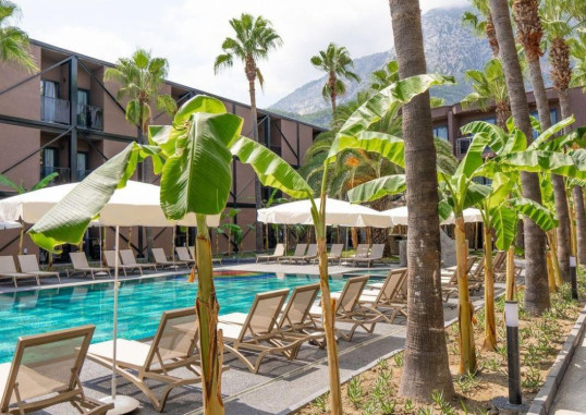 HOTEL GOLDEN SUN 13