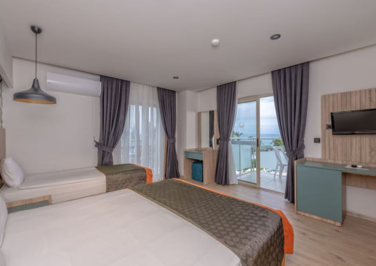 LIMS BONA DEA BEACH HOTEL 25
