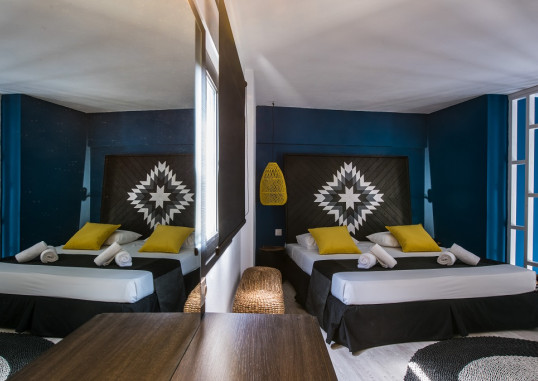 INDIGO INN 30