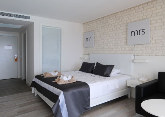 LONICERA WEST HOTEL 24