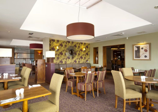 PREMIER INN NEWBRIDGE - EDINBURGH APT 11