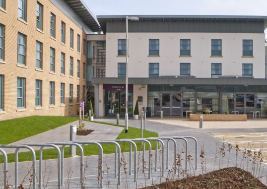 PREMIER INN NEWBRIDGE - EDINBURGH APT 14