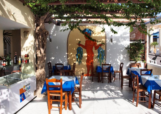NARKISSOS HOTEL 5