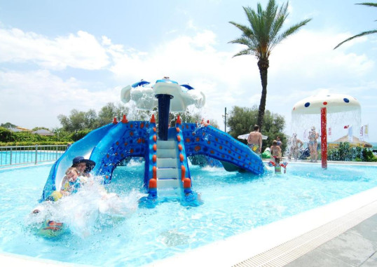 ADORA HOTEL & RESORT 77