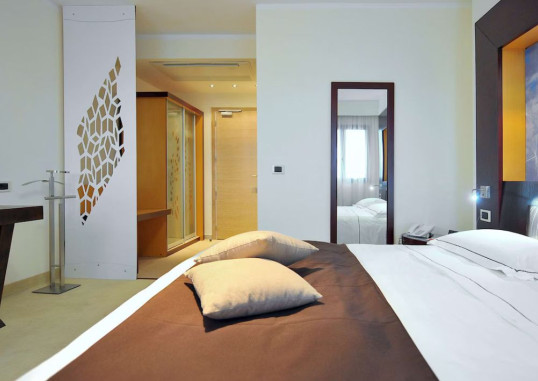 MERCURE OLBIA 34