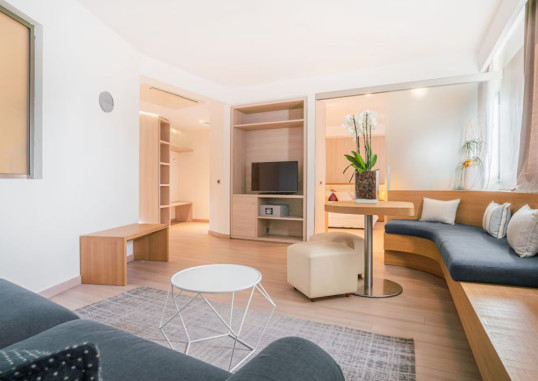 MERCURE OLBIA 38