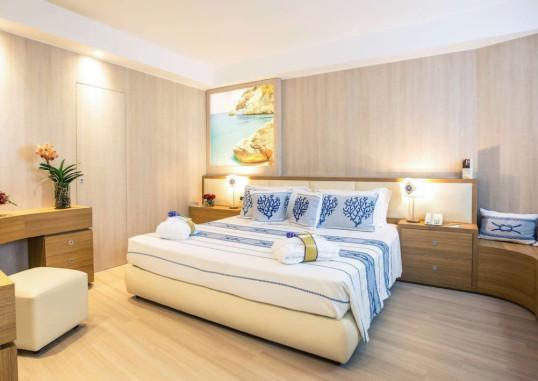 MERCURE OLBIA 43