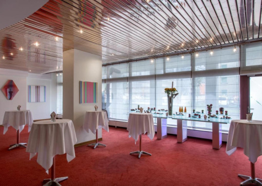 CROWNE PLAZA ZURICH 8