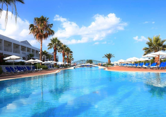 SANDY BEACH RESORT 10