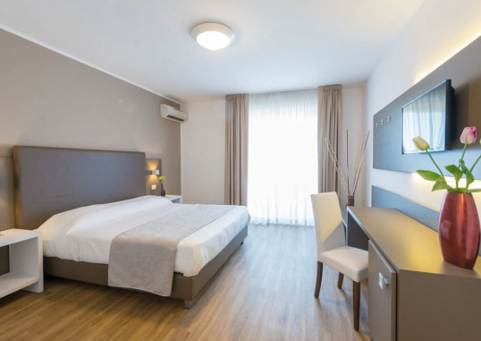 HOTEL BEL 3 23
