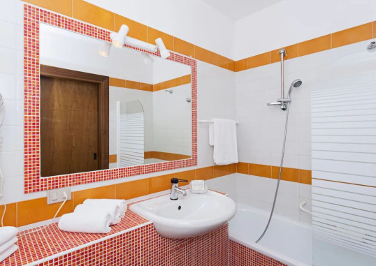 HOTEL BEL 3 34