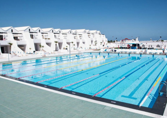 SANDS BEACH RESORT 1
