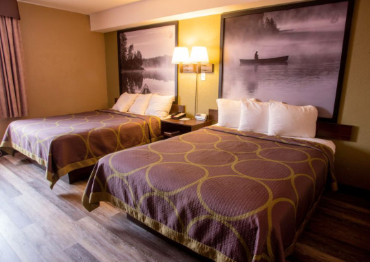 SUPER 8 BY WYNDHAM MISSISSAUGA 12