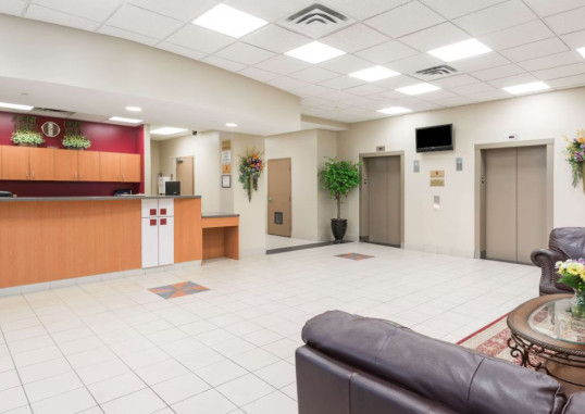 SUPER 8 BY WYNDHAM MISSISSAUGA 25