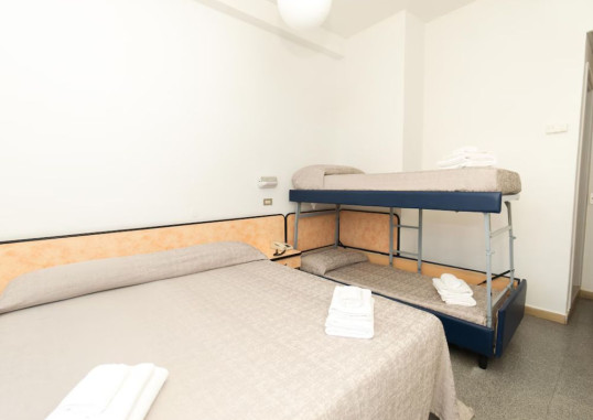 HOTEL SAINT LOUIS 12