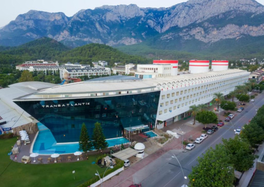 TRANSATLANTIK HOTEL & SPA 5