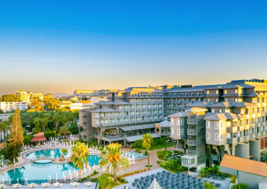 NOVA PARK HOTEL 19