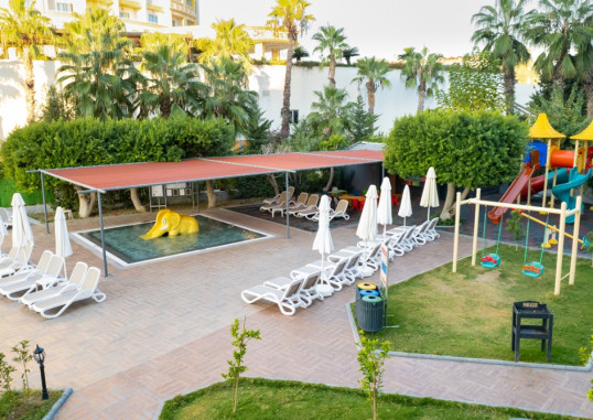NOVA PARK HOTEL 81