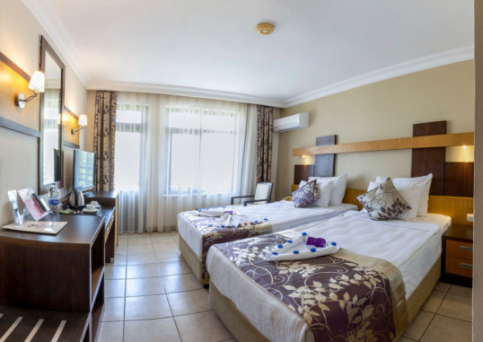 KANDELOR HOTEL 10