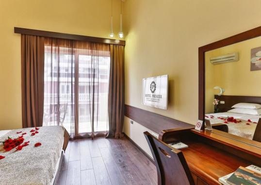 HOTEL PREMIER 16