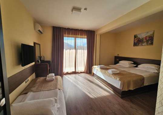 HOTEL PREMIER 25