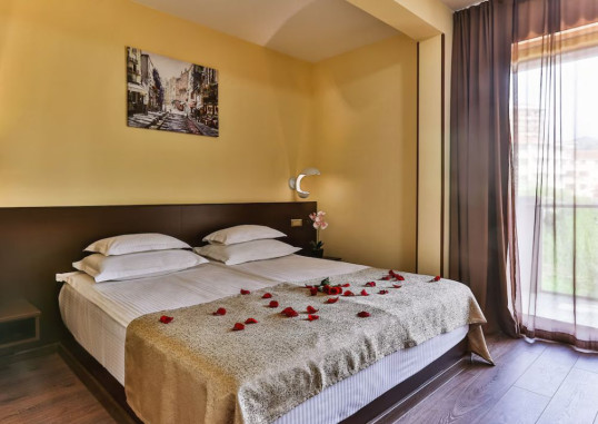 HOTEL PREMIER 26