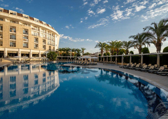 SUNLAND RESORT HOTEL 93