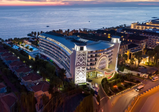 Q PREMIUM RESORT 7
