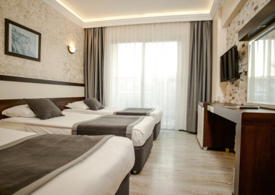 HOTEL CAMYUVA BEACH 8